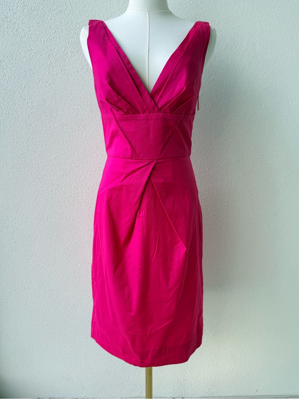 NWT‼️Diane Von Furstenberg Hot Pink V-Neck SO flattering Midi Dress, 4